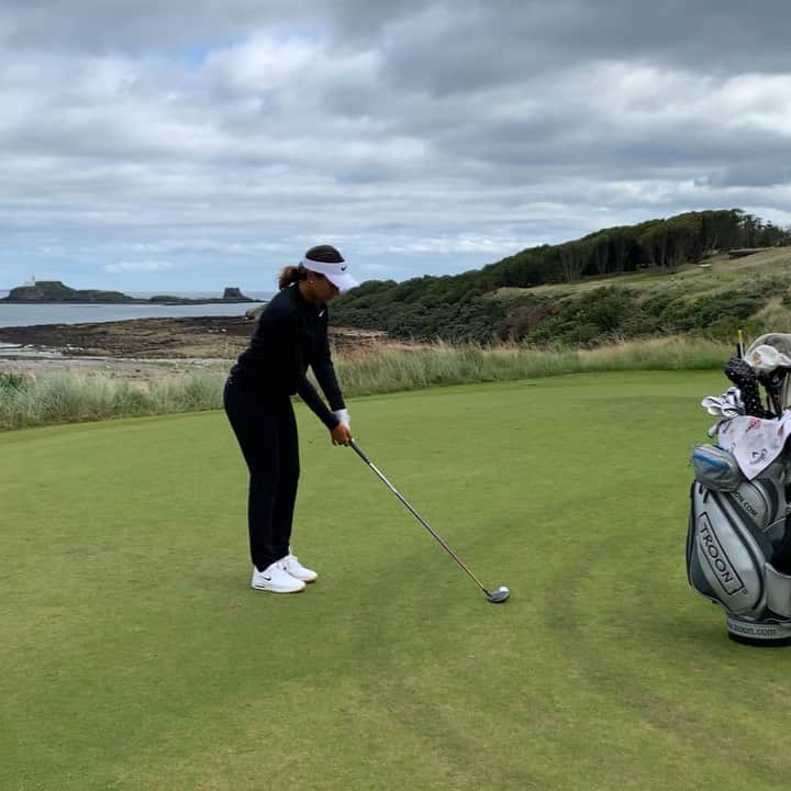 シャイエン・ウッズのインスタグラム：「These views though 😍😍@therenaissanceclub @ladies_scottish @visitscotland」