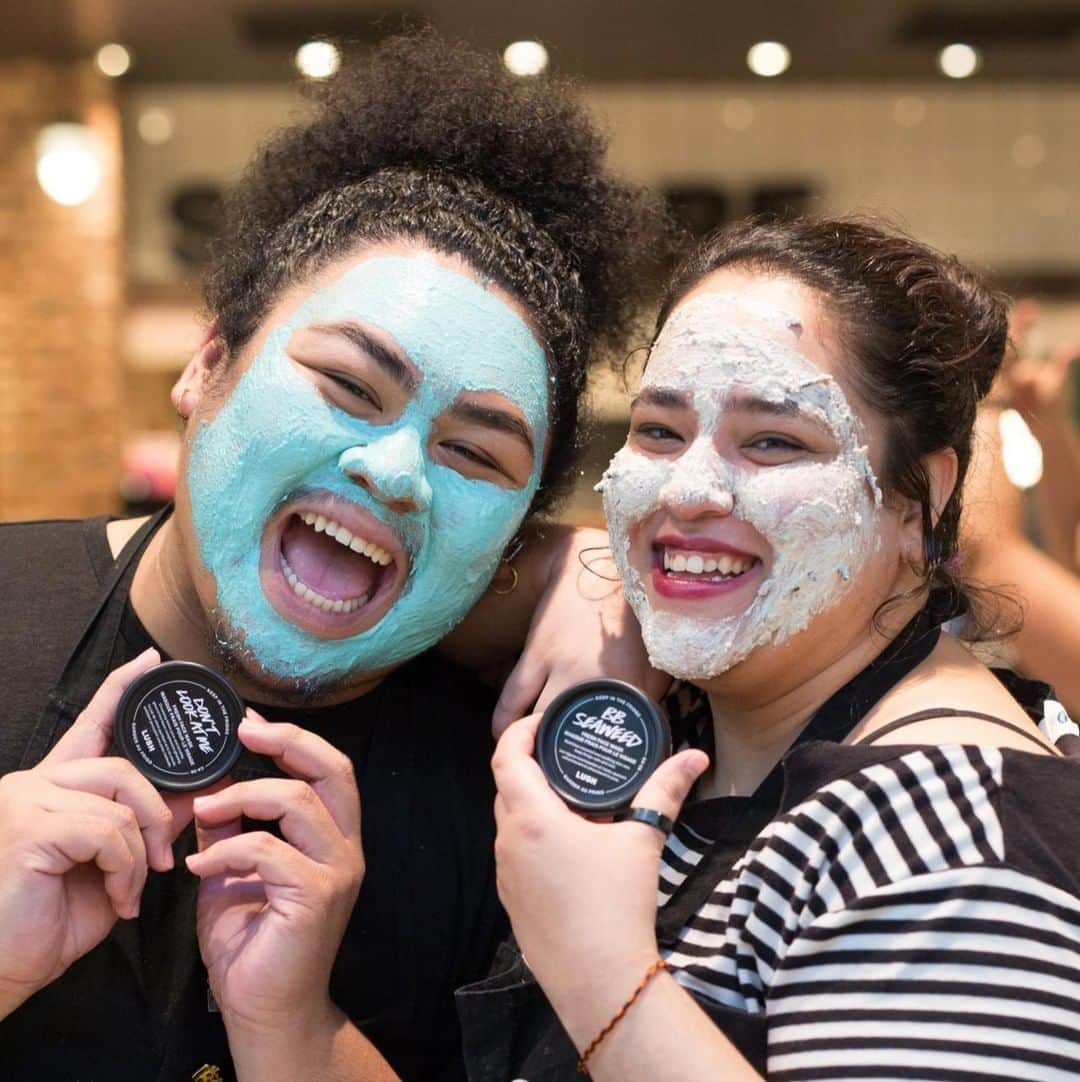 LUSH Cosmeticsさんのインスタグラム写真 - (LUSH CosmeticsInstagram)「It's here! Happy National Face Mask Day, loves. We're celebrating this (made-up) holiday by giving away $500 worth of Lush to one lucky winner. Here's what you gotta do: head to your local Lush shop and get a sample of your favorite Face Mask (or use whatever Lush Face Mask you have kicking around), slap it on, and post a selfie using the hashtag #NationalFaceMaskDay! If you’re an online only customer feel free to post a photo with the hashtag on your Instagram while wearing your favorite mask! Terms and conditions are below. 💕 / 📷: Lush Square One Shopping Centre on Facebook.⁠ *⁠ *⁠ *⁠ *⁠ *⁠ #skincare #beauty #crueltyfree #vegan #bblogger #naturalbeauty #facemask #veganbeauty #crueltyfreebeauty #crueltyfreecosmetics #veganlife #greenbeauty #vegansofig #veganliving⁠ *⁠ *⁠ *⁠ *⁠ *⁠ NO PURCHASE NECESSARY TO ENTER OR WIN. There is one prize to be won consisting of a Lush Cosmetics gift card in the amount of US$500 (or Canadian dollar equivalent) and a consultation with a Lush Cosmetics customer care team member (approximate retail value = US$500). Submissions open until 11:59 pm EST on August 11, 2019. Winner must answer a skill-testing question. Open to residents of United States and Canada, excluding Quebec and Puerto Rico, who have reached the age of majority in their state, province or territory of residence at the time of entry. Odds of winning depend on the total number of eligible entries received. Sweepstakes not endorsed by Instagram. Winner will be notified via Direct Message on Instagram between August 12 – 16, 2019. For more information, visit our Sweepstakes Rules available at the link in bio.⁠」8月11日 23時00分 - lushcosmetics