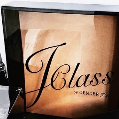 のインスタグラム：「J classでは商品を必ずGIFT BOXに入れて お渡し又は、ご郵送させて頂きます。 ・ 自分へのご褒美に… 大切な方へのプレゼントに… ・ J classを選んで頂けたら幸いです♡」