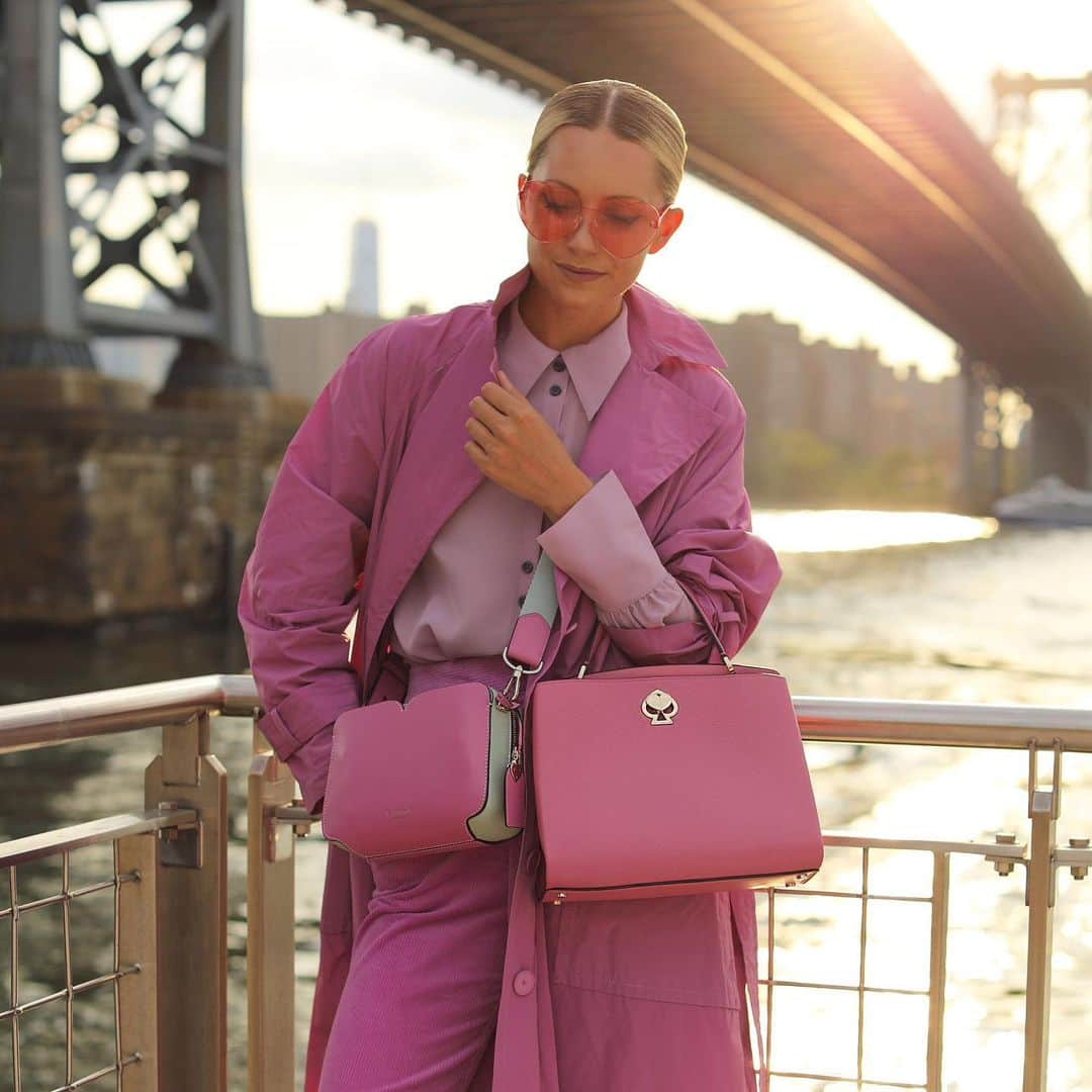 ケイト・スペードさんのインスタグラム写真 - (ケイト・スペードInstagram)「@blaireadiebee has the pink on pink on lavender on pink look down. #katespade #loveinspades」8月11日 23時23分 - katespadeny