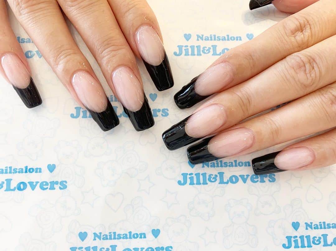 Jill&Loversさんのインスタグラム写真 - (Jill&LoversInstagram)「フレンチ❤️ #jillandlovers #nail #nailart #paragel #gelneil#gel #ネイル #ネイルアート #me #look #love #かわいい＃スカルプ」8月11日 23時30分 - jillandlovers