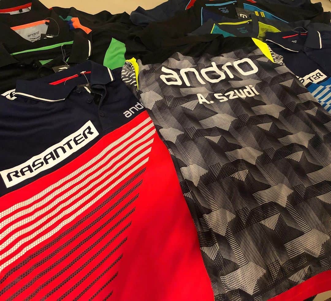 SZUDI Adamのインスタグラム：「Thank you @androtabletennis for the support and thanks a lot for the very nice new collection! 😊 #androtabletennis #andro #rasanter #newcollection」