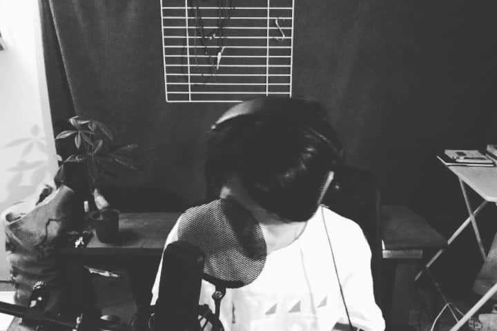 モリシーのインスタグラム：「Momくんのこの曲好きです。 8/14が楽しみだ。 ソールドアウトありがとうございます！ #awesomecityclub  #awesometalks  #mom #吉澤嘉代子 #boys&girls #バンジョー妖怪のヒトカラ」