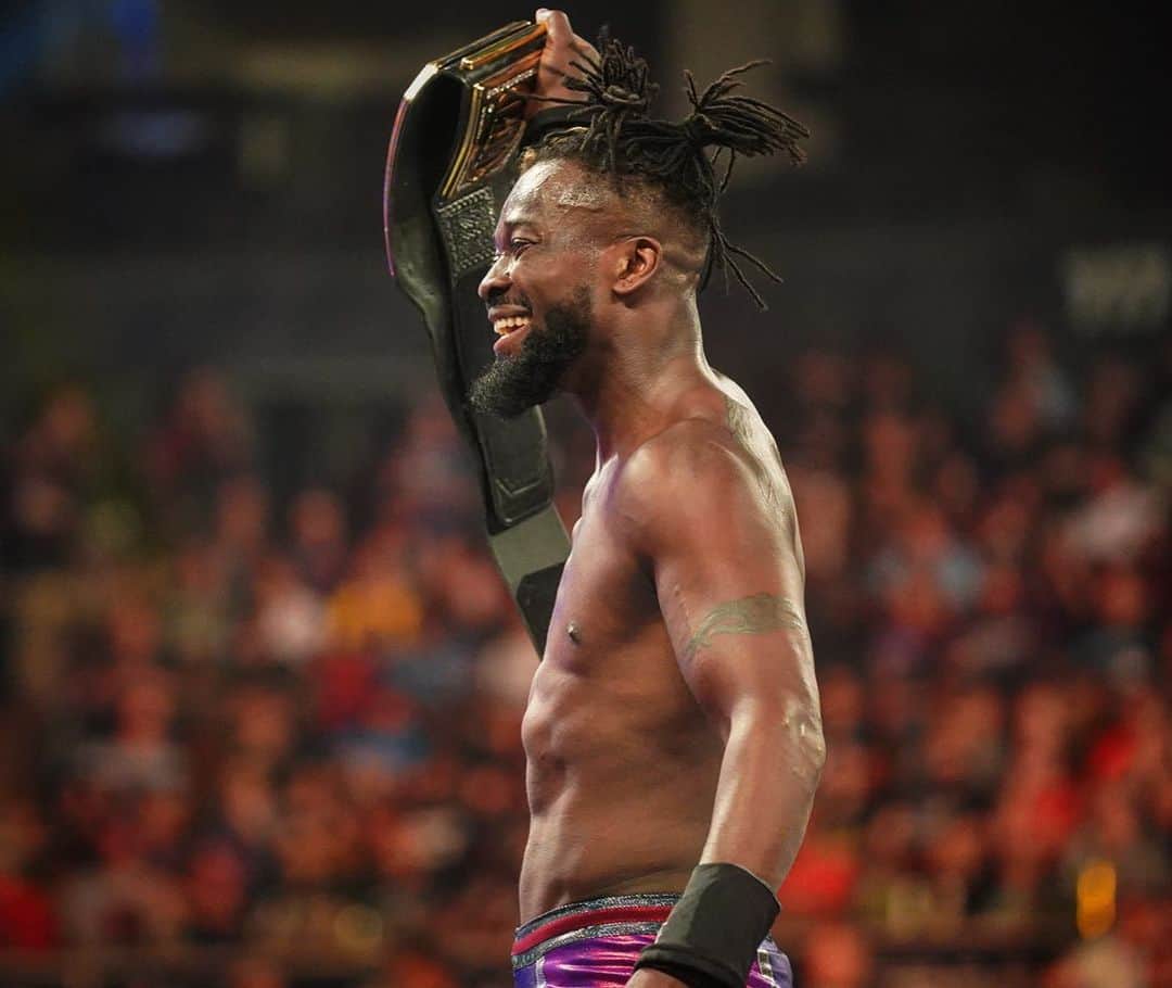 WWEさんのインスタグラム写真 - (WWEInstagram)「@thetruekofi got his revenge against @randyorton and retained the #WWEChampionship by count-out!」8月12日 11時05分 - wwe