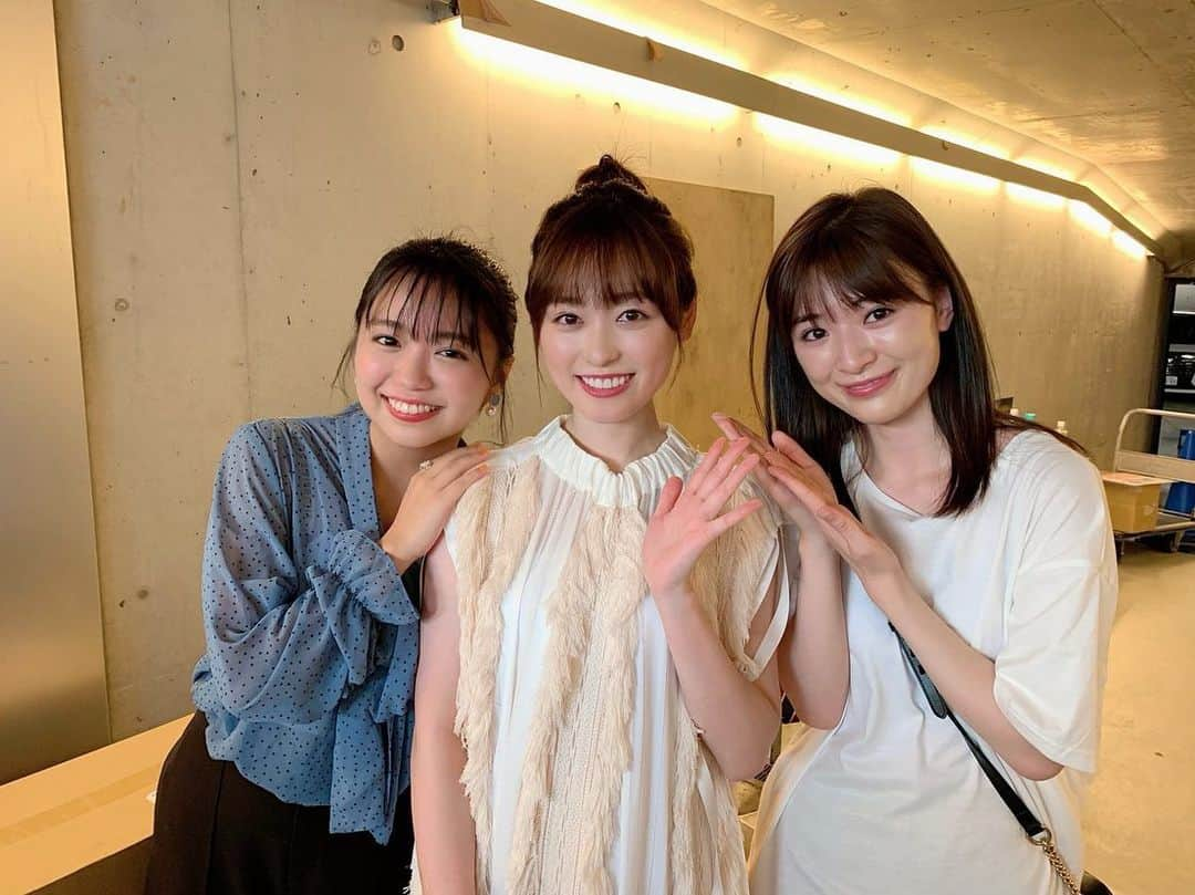 福原遥さんのインスタグラム写真 - (福原遥Instagram)「. ららぽーと豊洲でのリリースイベントに来て下さった皆さん、ありがとうございました！！ 暑い中たくさんの方が来てくださり、とっても嬉しかったです！ そして！仲良しの #大原優乃 ちゃんと #優希美青 ちゃんが遊びに来てくれました！ 前日に行くね！と連絡が来てびっくり！ 嬉しいなぁ☺︎ 一緒にいると自然と笑顔になれる、優しい素敵な心の持ち主のお2人。 ありがとう！ またあおーね♡  本日は、大阪 あべのキューズモールでリリースイベントです！ 1部14時〜 / 2部17時〜 熱中症に気をつけて、一緒に盛り上がりましょう！ 良かったら遊びに来てください♩  #リリースイベント #未完成な光たち #箱庭のサマー #大阪 #あべのキューズモール #ピチレモン」8月12日 10時32分 - haruka.f.official