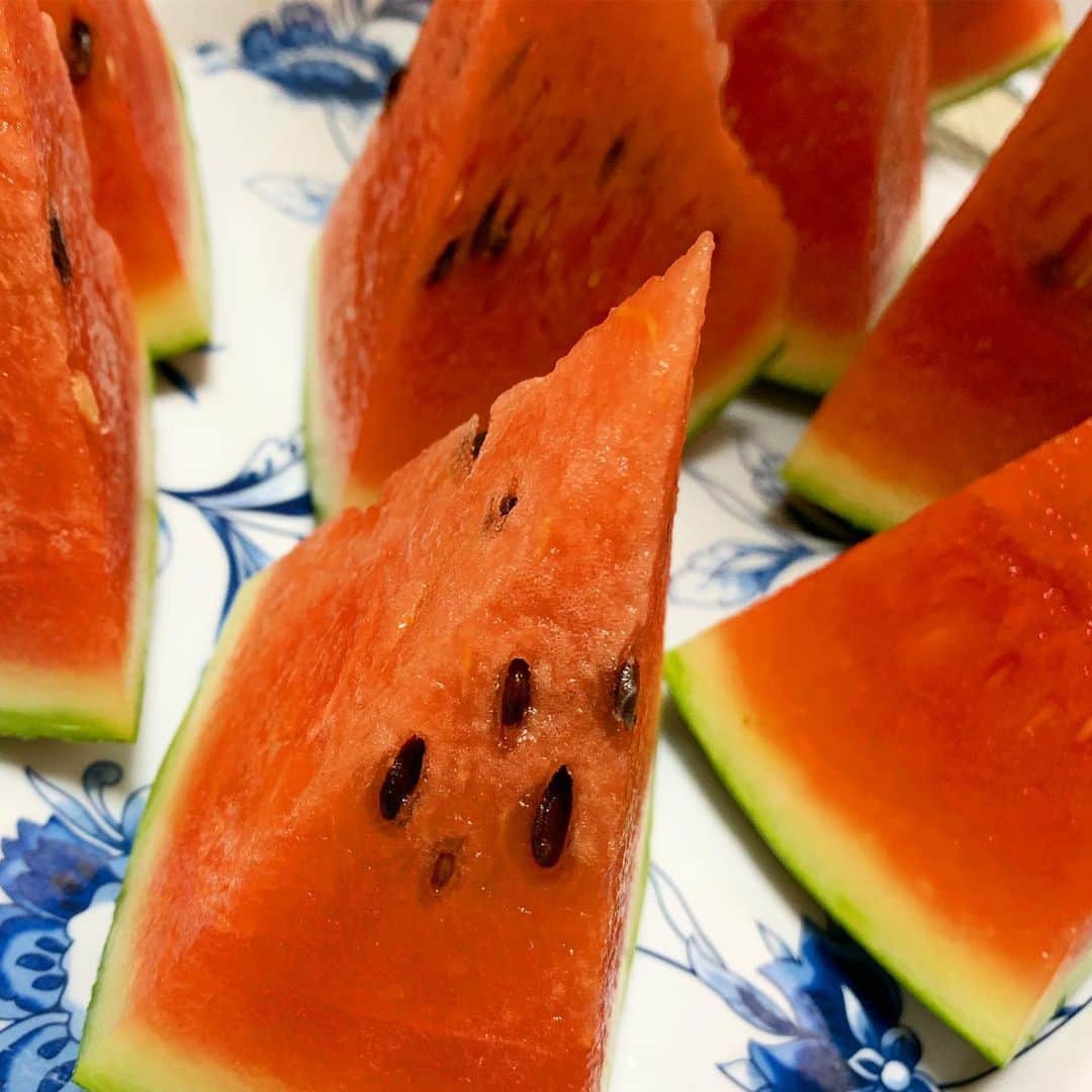 のインスタグラム：「夏だねー🍉」