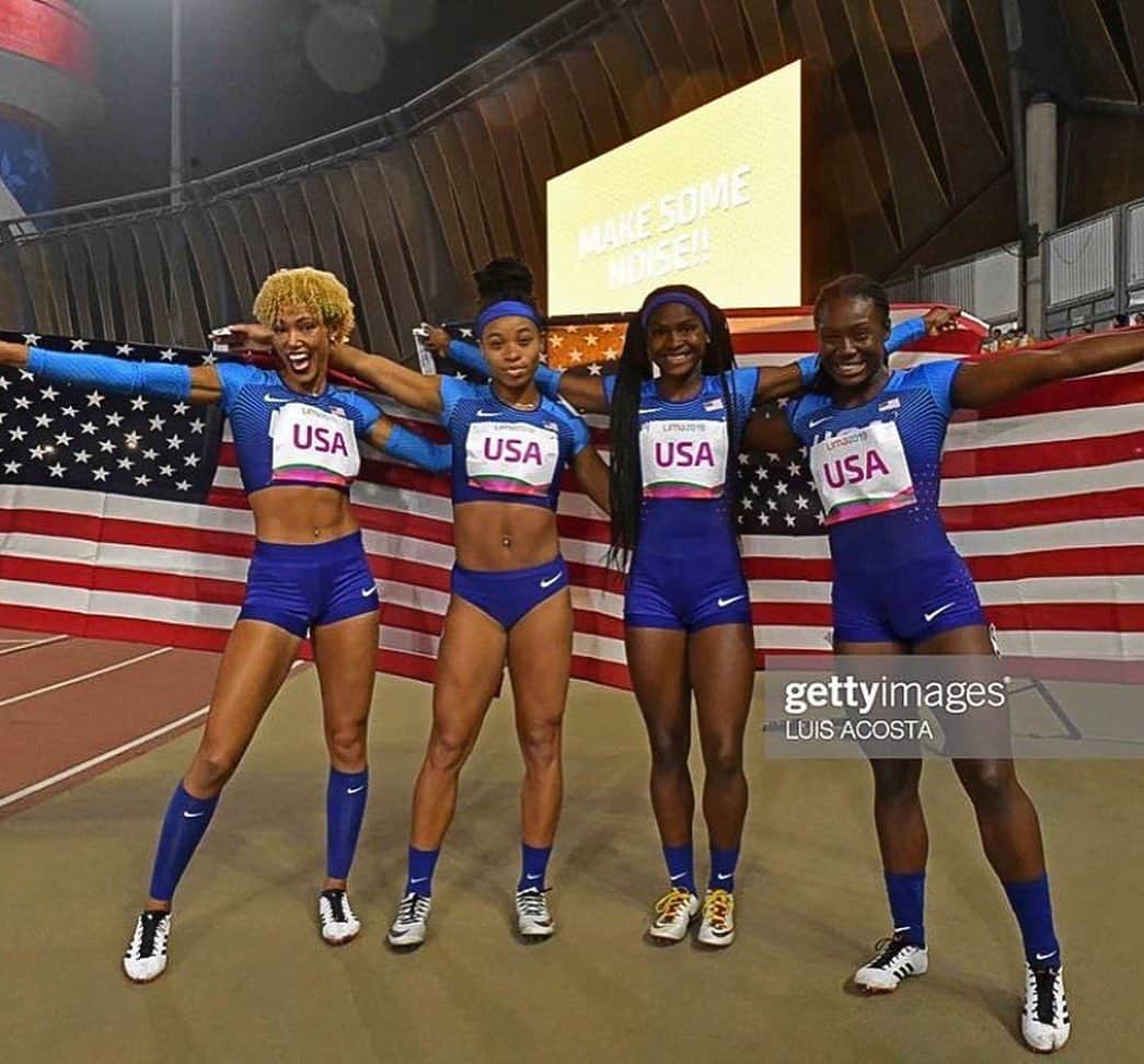 Shania COLLINSさんのインスタグラム写真 - (Shania COLLINSInstagram)「Always an honor to represent Team USA 🇺🇸😊 Happy to end my season on the podium with these ladies #Lima2019 #PanAmGames」8月12日 2時09分 - collins_shania