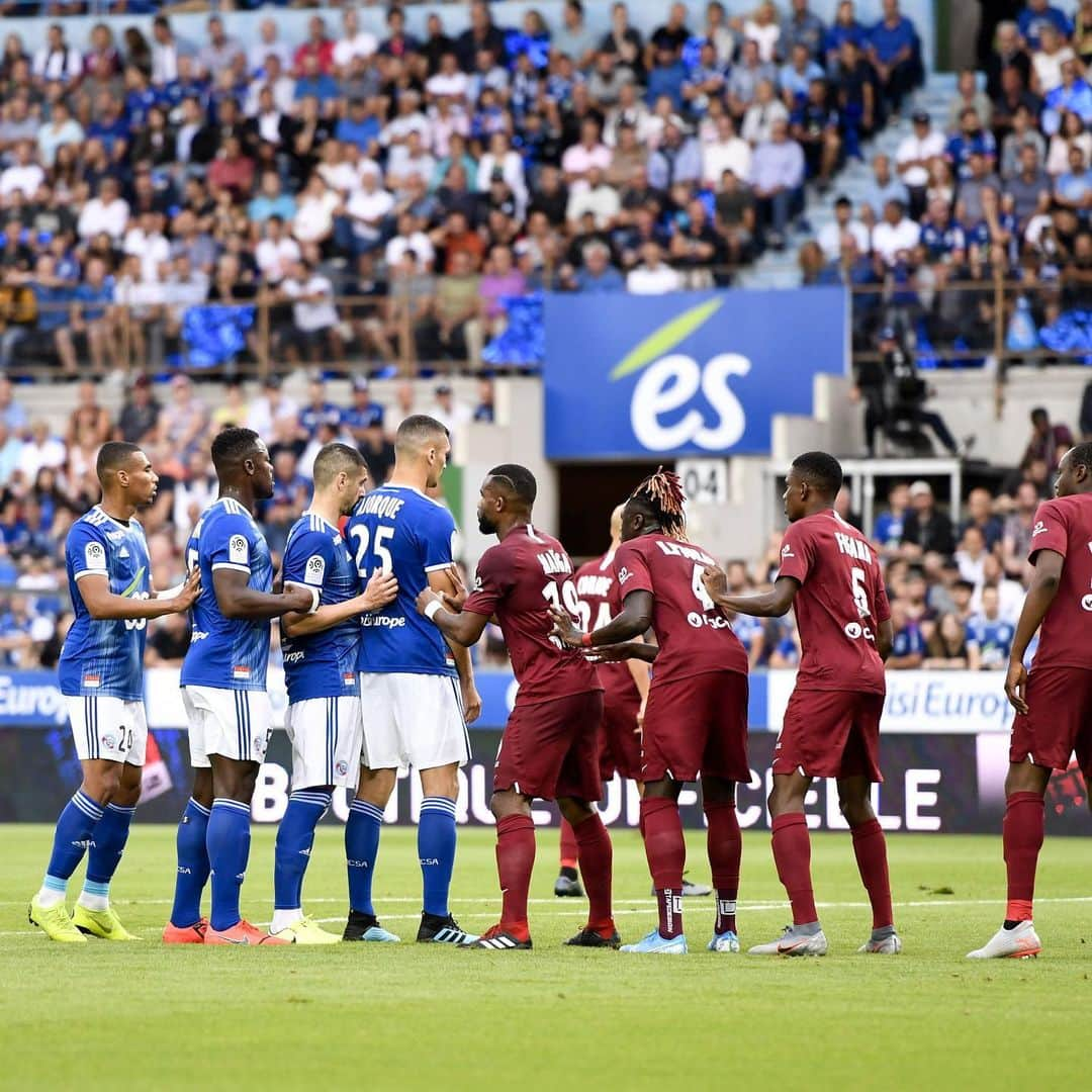 リーグ・アンさんのインスタグラム写真 - (リーグ・アンInstagram)「Partage des points dans le derby de @laregiongrandest (1-1) 🤝  Chacune des deux équipes a eu sa période ! ▫️ ▫️ #ligue1conforama #RCSA #FCMetz #strasbourg #metz #derby」8月12日 2時48分 - ligue1ubereats