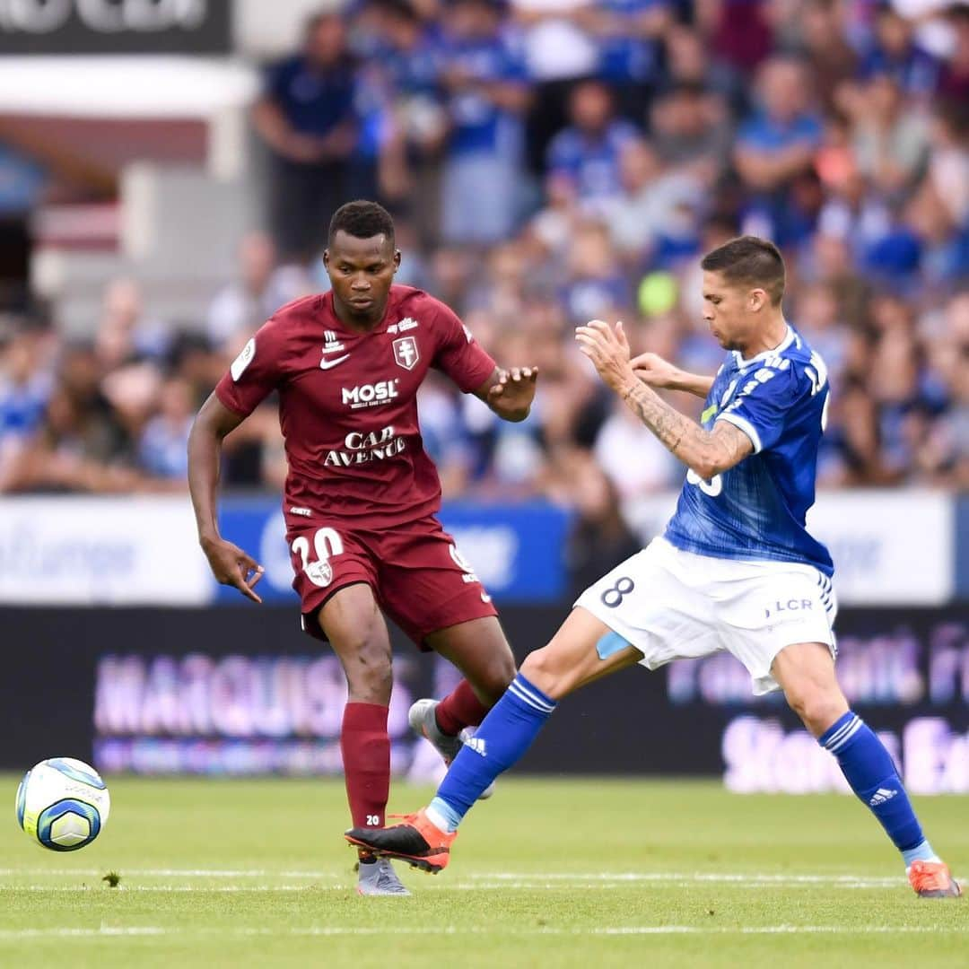 リーグ・アンさんのインスタグラム写真 - (リーグ・アンInstagram)「Partage des points dans le derby de @laregiongrandest (1-1) 🤝  Chacune des deux équipes a eu sa période ! ▫️ ▫️ #ligue1conforama #RCSA #FCMetz #strasbourg #metz #derby」8月12日 2時48分 - ligue1ubereats