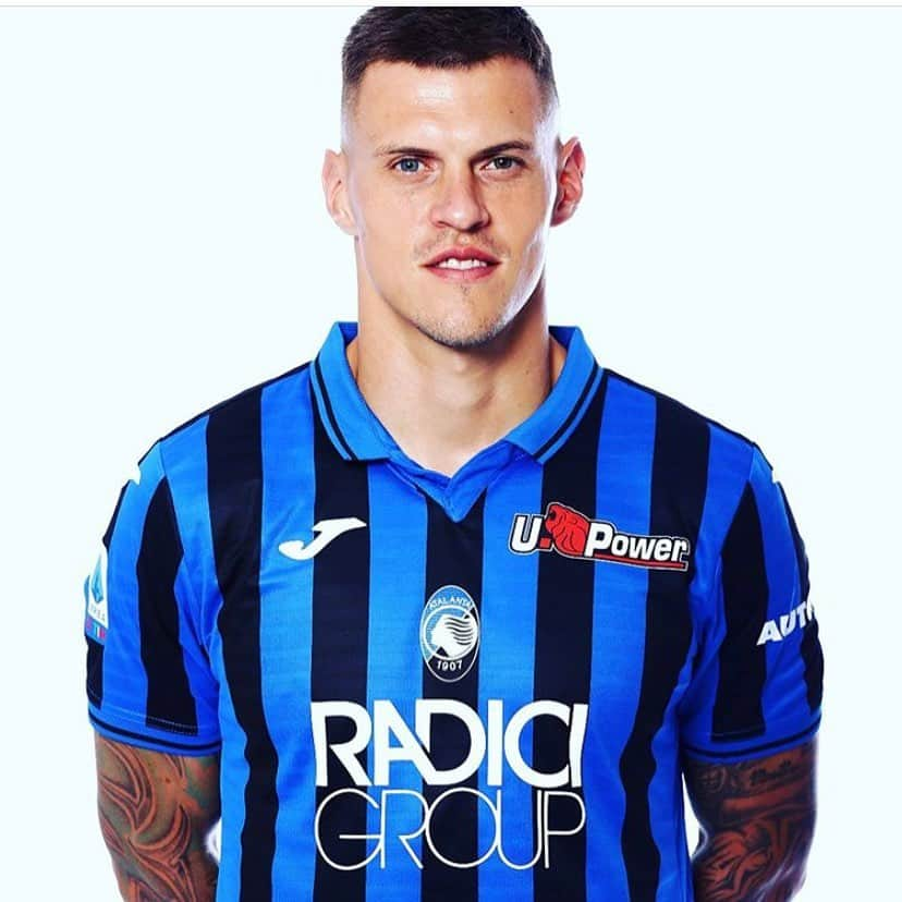 マルティン・シュクルテルさんのインスタグラム写真 - (マルティン・シュクルテルInstagram)「Im happy to be part of @atalantabc and cant wait to join the team! Forza ATALANTA 🔵⚫️」8月12日 3時38分 - martin37skrtel