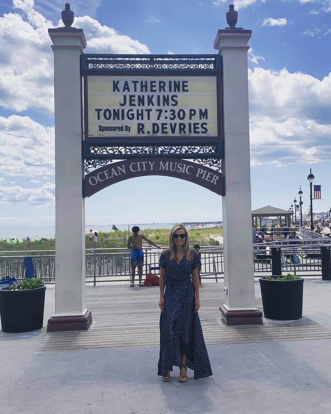 キャサリン・ジェンキンスさんのインスタグラム写真 - (キャサリン・ジェンキンスInstagram)「Excited to be in #oceancitynj for the first time and for my concert here tonight - such a lovely welcome so far! Thank you for inviting me @oceancityvacation」8月12日 3時44分 - katherinejenkinsobe