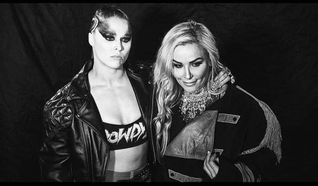 ロンダ・ラウジーさんのインスタグラム写真 - (ロンダ・ラウジーInstagram)「#SummerSlam will always have a special place in our Rowdy Harts! Kick ass @natbynature!! It’s your time to shine, blind them bitches with your brilliance! 🥋❤️」8月12日 3時58分 - rondarousey