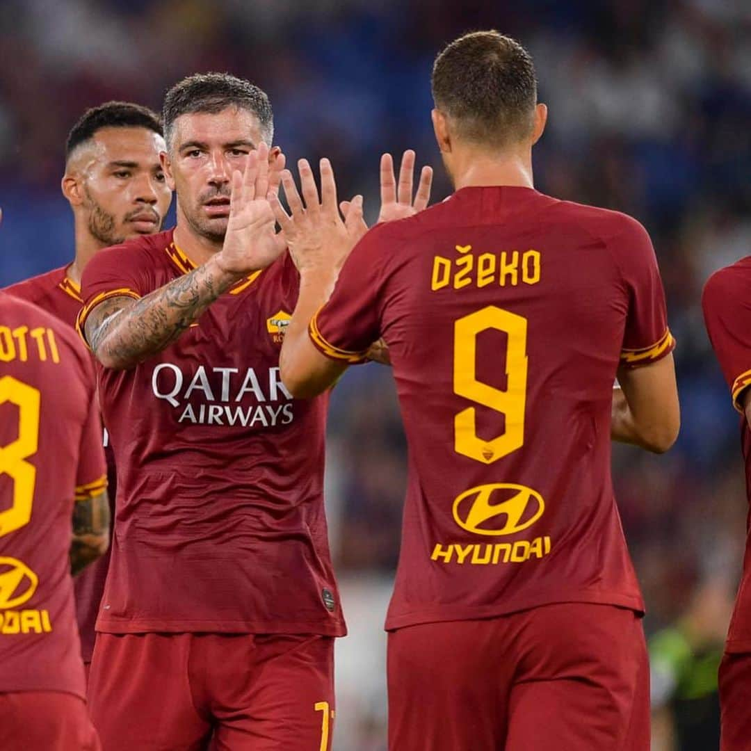 ASローマさんのインスタグラム写真 - (ASローマInstagram)「@diegoperotti_10 and @ed_dzeko with our 2️⃣ goals so far tonight! 👏 #ASRoma」8月12日 4時11分 - officialasroma