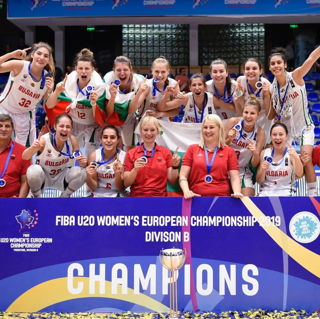 FIBAさんのインスタグラム写真 - (FIBAInstagram)「Congratulations to Bulgaria 🇧🇬 for bringing home the #FIBAU20Europe Division B Gold 🥇 !」8月12日 5時14分 - fiba