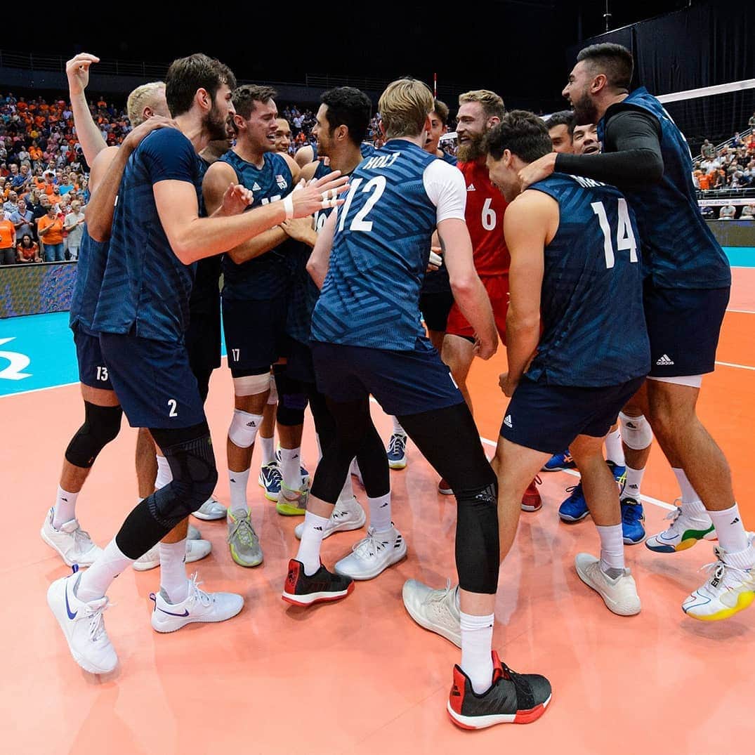 USA Volleyballさんのインスタグラム写真 - (USA VolleyballInstagram)「Scenes from the U.S. Men's victory over Netherlands, which qualified them for #Tokyo2020」8月12日 5時16分 - usavolleyball