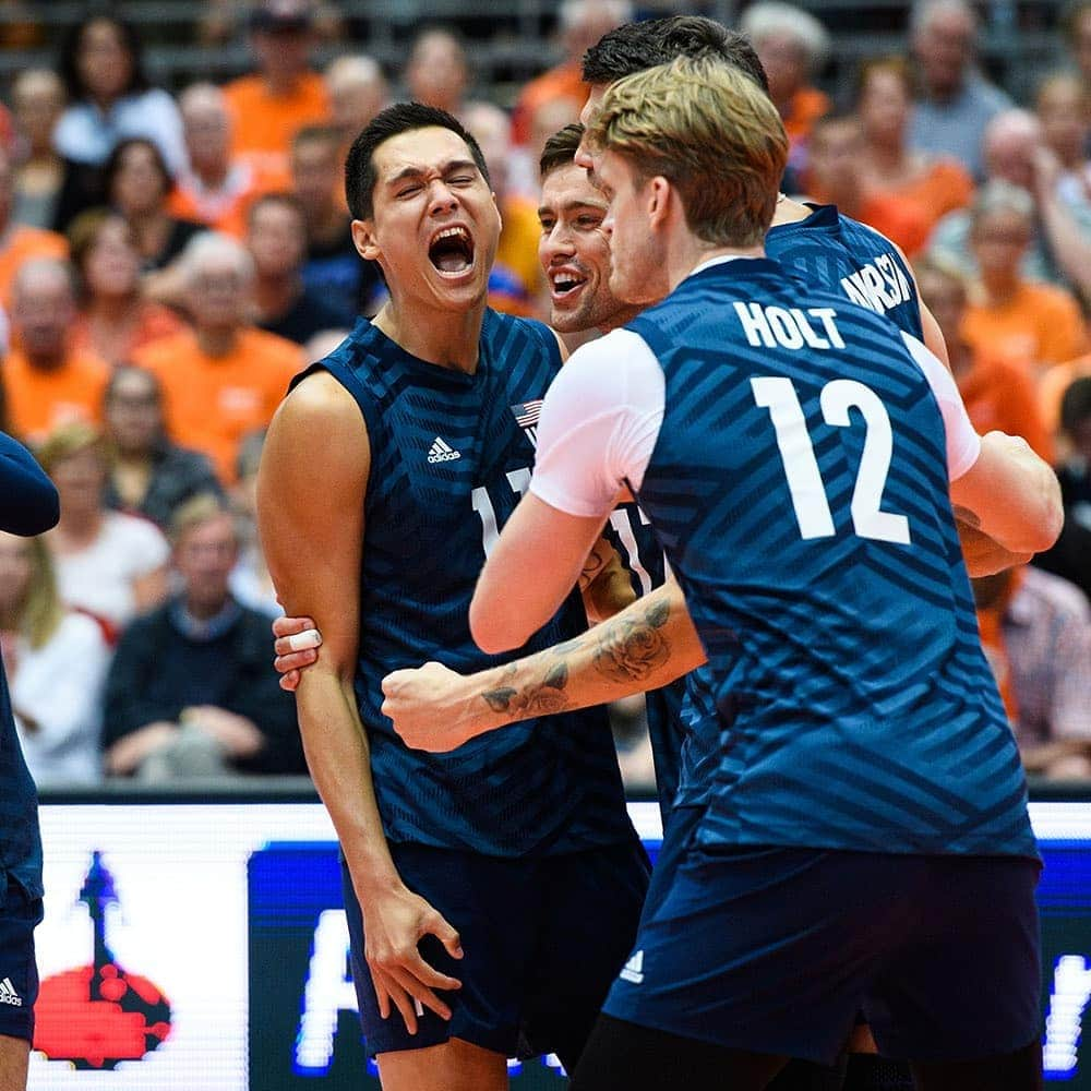 USA Volleyballさんのインスタグラム写真 - (USA VolleyballInstagram)「Scenes from the U.S. Men's victory over Netherlands, which qualified them for #Tokyo2020」8月12日 5時16分 - usavolleyball