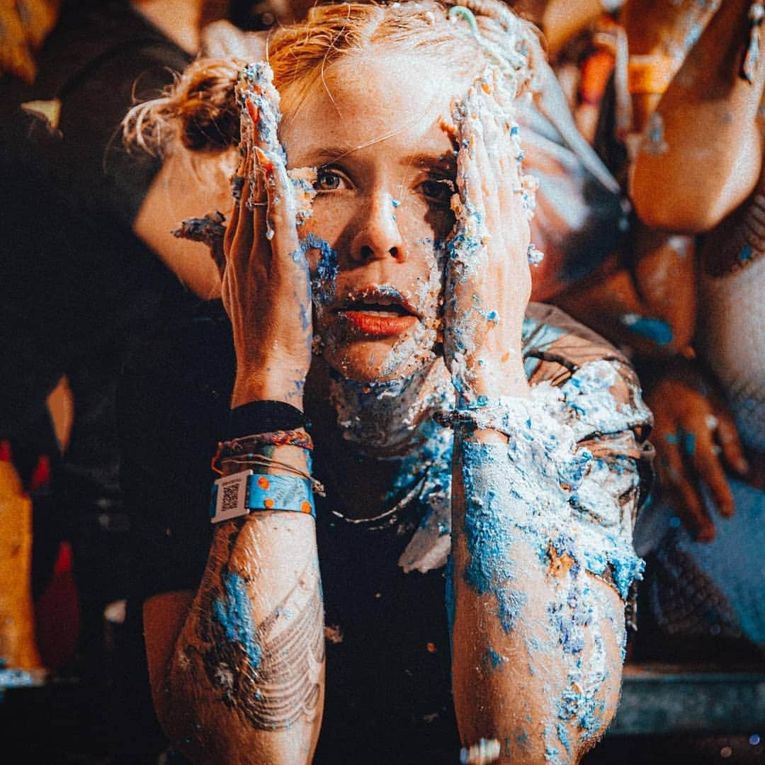 スティーヴ・アオキさんのインスタグラム写真 - (スティーヴ・アオキInstagram)「Tenerife Spain! U got the wave pool and this muy loco crowd. That's why I always come back to you! ❤🇪🇸❤」8月12日 5時17分 - steveaoki