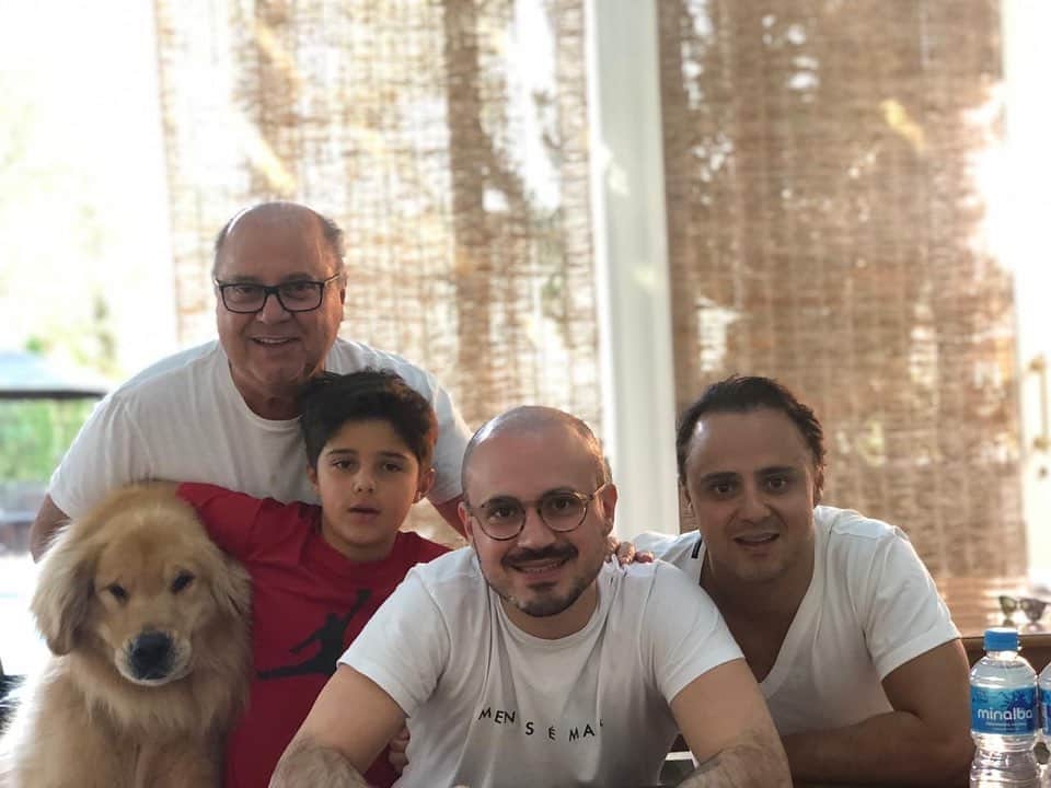 フェリペ・マッサさんのインスタグラム写真 - (フェリペ・マッサInstagram)「Feliz dia Dos pais a todos em família !! Te amo paizão @titoniomassa !! Happy father,s  day in Family!! Love you dad!! @titoniomassa」8月12日 5時19分 - massafelipe