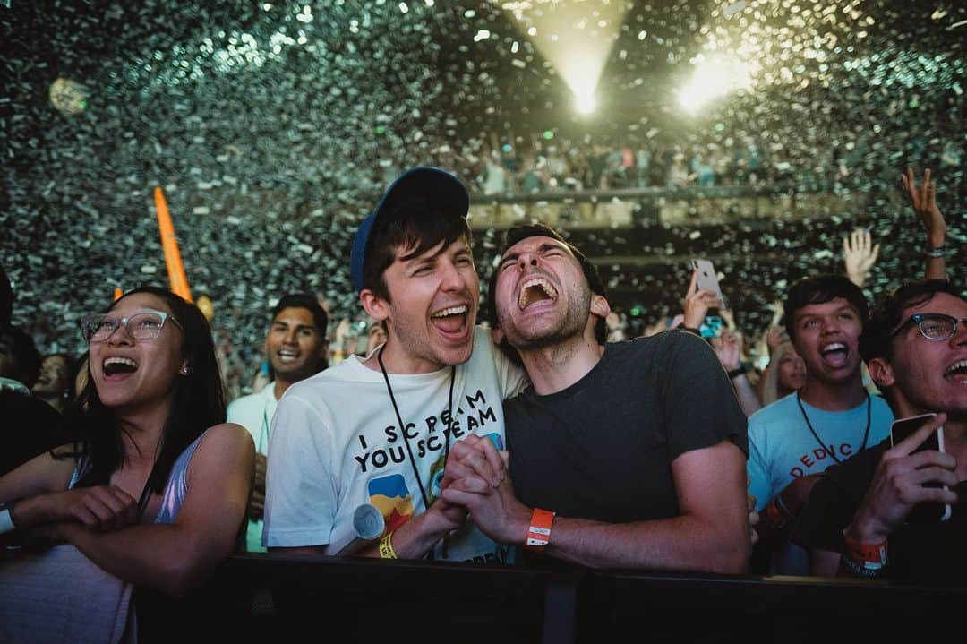 カーリー・レイ・ジェプセンさんのインスタグラム写真 - (カーリー・レイ・ジェプセンInstagram)「Night one at the Wiltern in LA and the best part is we get to do it all again tonight! 📸 @alexkaneperkins」8月12日 5時34分 - carlyraejepsen