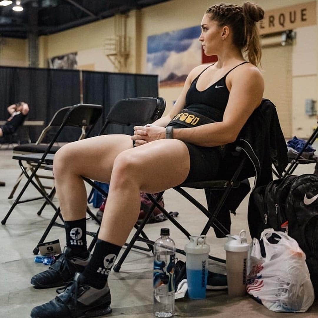 マッティ・ロジャーズのインスタグラム：「Backstage.」