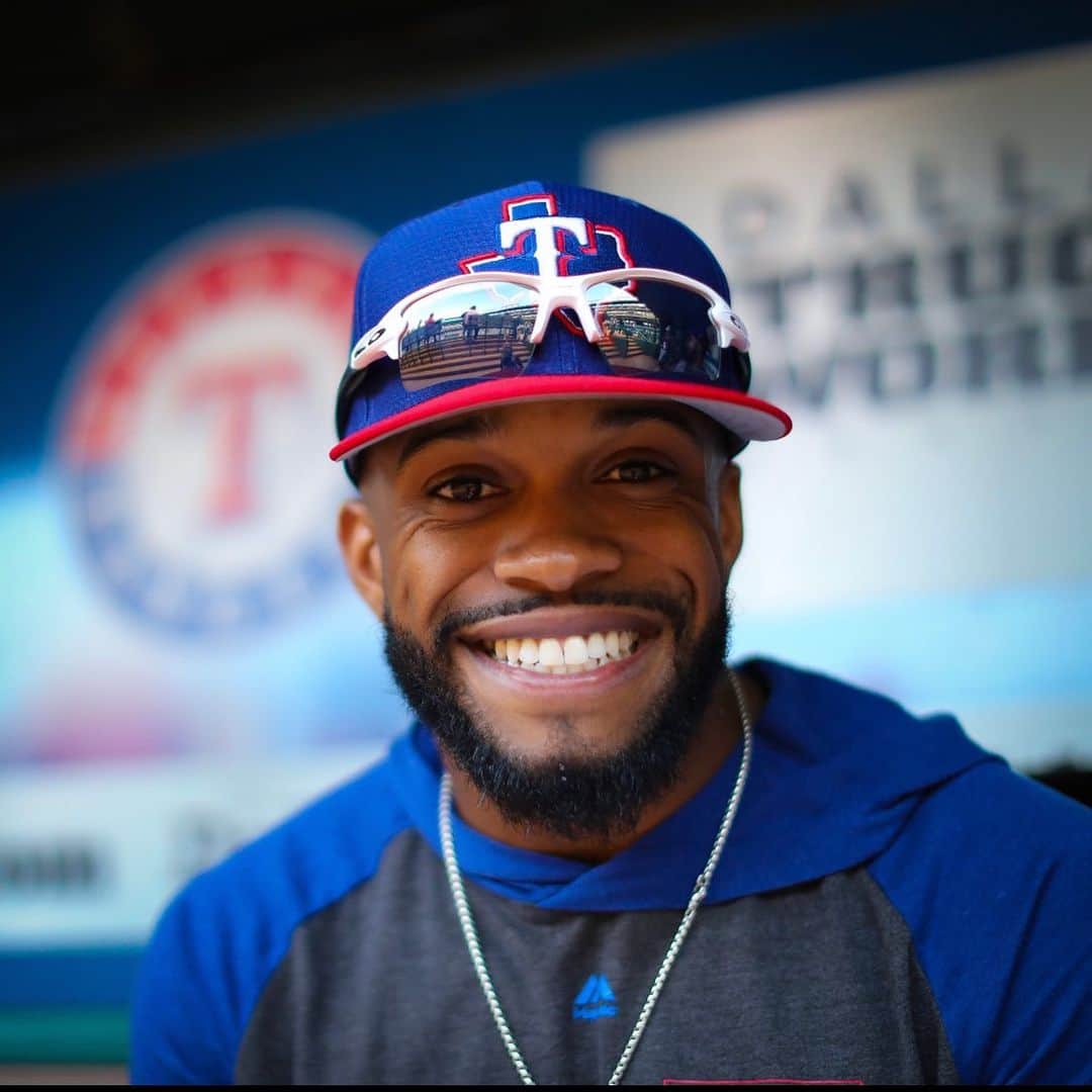 デライノ・デシールズ・ジュニアのインスタグラム：「No matter if you punch out 4 times in a game... always keep a smile on your face.  And smile extra big when ya boy @mikeminor_23 shoves and we get the dub. #togetherwe」
