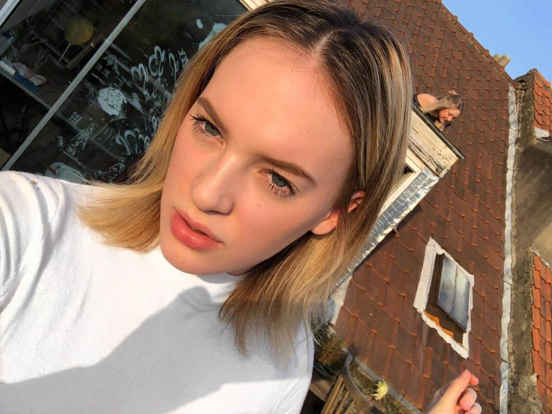 のインスタグラム：「I spy with my little eye」