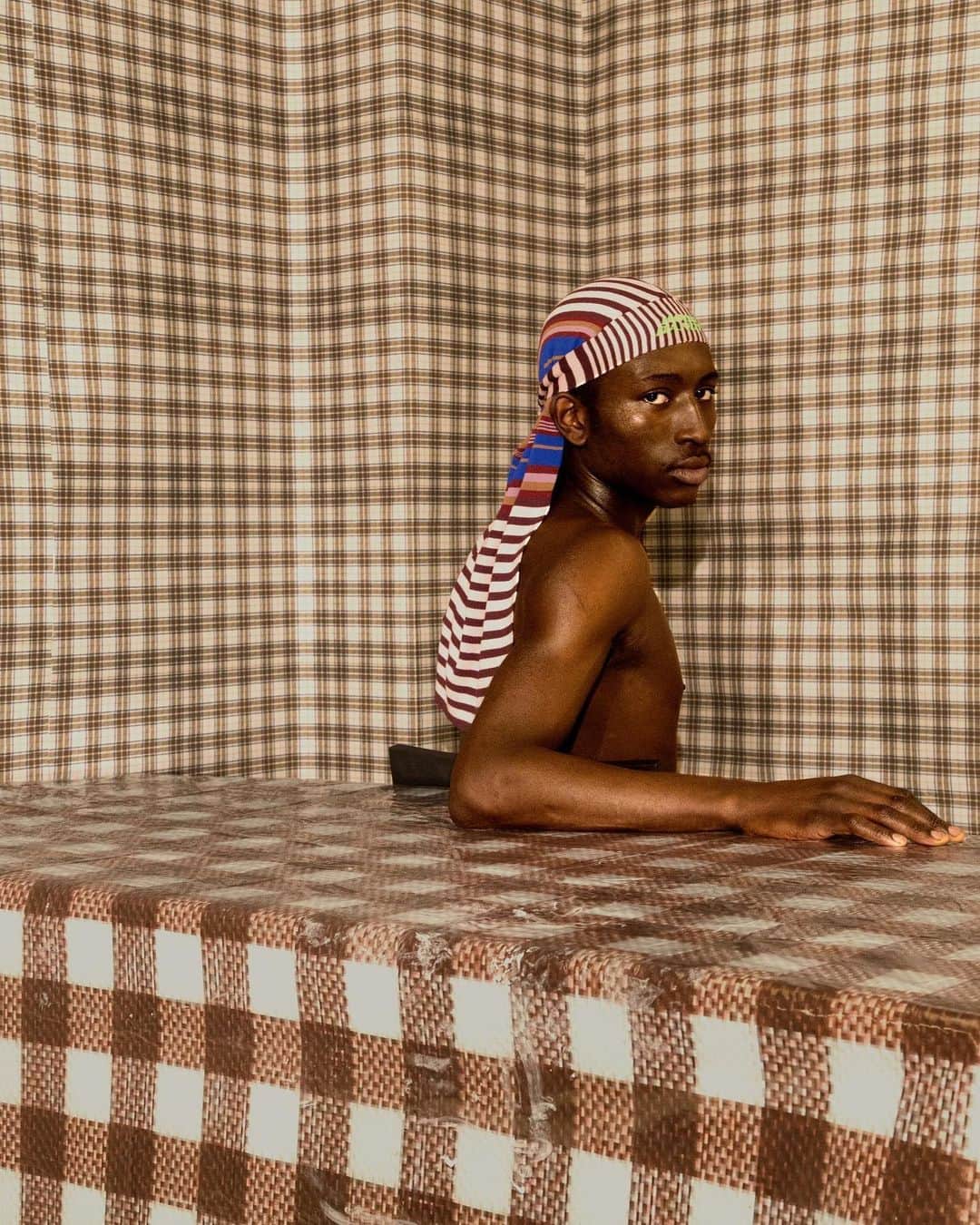 The New Yorkerさんのインスタグラム写真 - (The New YorkerInstagram)「In his series “Haiti to Hood,” the 22-year-old photographer @daveedbaptiste charts the complicated birth of the Haitian-American identity. At first glance, the images seem like they could be documentary. In fact, they are heavily constructed—his elaborate sets are cluttered with objects that symbolize the activity of surviving under empire. See more at the link in our bio. Photographs by Daveed Baptiste.」8月12日 6時23分 - newyorkermag