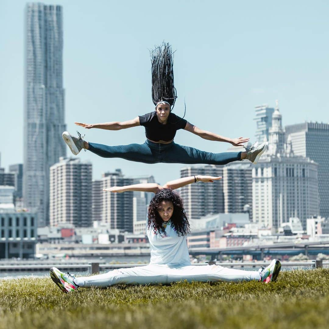 World of Danceさんのインスタグラム写真 - (World of DanceInstagram)「@welevitate x @worldofdance NYC Meetup 📸 @erickhercules  Dancers: @waffle_kozik @annellysemunroe @empaigeanderson @sarinaxmartinez @forgetmat @luckybanks @enerjaee @salesmikey 💯 Hope you guys enjoy these amazing collaborations! More to come tomorrow 🚀  #Welevitate  #welevitatexworldofdance」8月12日 7時12分 - worldofdance