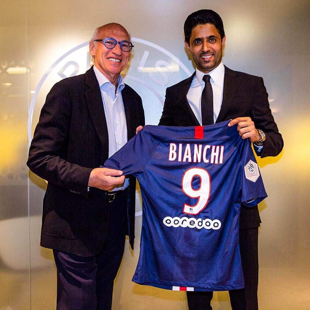 パリ・サンジェルマンFCさんのインスタグラム写真 - (パリ・サンジェルマンFCInstagram)「Paris Saint-Germain President and CEO Nasser Al-Khelaifi welcomes our former striker Carlos Bianchi 🇦🇷 during #PSGNO 🙌 Le président Nasser Al-Khelaïfi a accueilli au Parc notre ancien goleador Carlos Bianchi 🇦🇷 durant ce #PSGNO 🙌 . 📷 Julien Scussel . #ParisSaintGermain #PSG #Paris #Football #AllezParis #ICICESTPARIS #CarlosBianchi #Bianchi」8月12日 7時05分 - psg