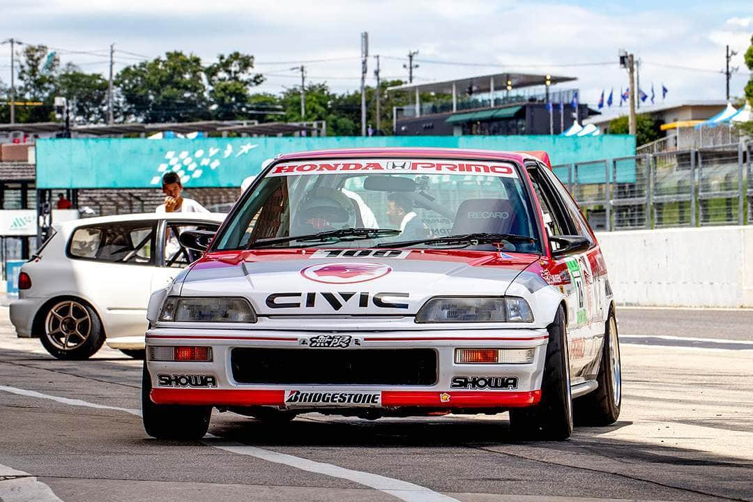 mistbahnさんのインスタグラム写真 - (mistbahnInstagram)「_ ZERO FIGHTER 出光モーション (Idemitsu MOTION) Honda EF9 CIVIC _ _ Shot on 5-Aug 2019 "HONDA VTEC ONE MAKE RACE Rd.3" at Suzuka International Circuit owner: @civic_ramen photo: @mistbahn _ _ JP) 2019年8月5日 鈴鹿フルコース(鈴鹿サーキット国際レーシングコース)、ゼロファイターさん主催「HONDA VTEC ONE MAKE RACE Rd.3」。 _ _ #hondavteconemakerace #zerofighterautocustom #suzukacircuit #suzukainternationalcircuit #鈴鹿サーキット #honda #civic #hondacivic #ホンダシビック #シビック #ef9 #ef #efcivic #osakajdm #kanjo #kanjostyle #kanjoracer #kanjozoku #trackcar #trackstance #timeattack #timeattackjapan #bseries #b18 #b18c #b16 #b16a #enkeiwheels #rpf1 #groupa」8月12日 7時09分 - mistbahn