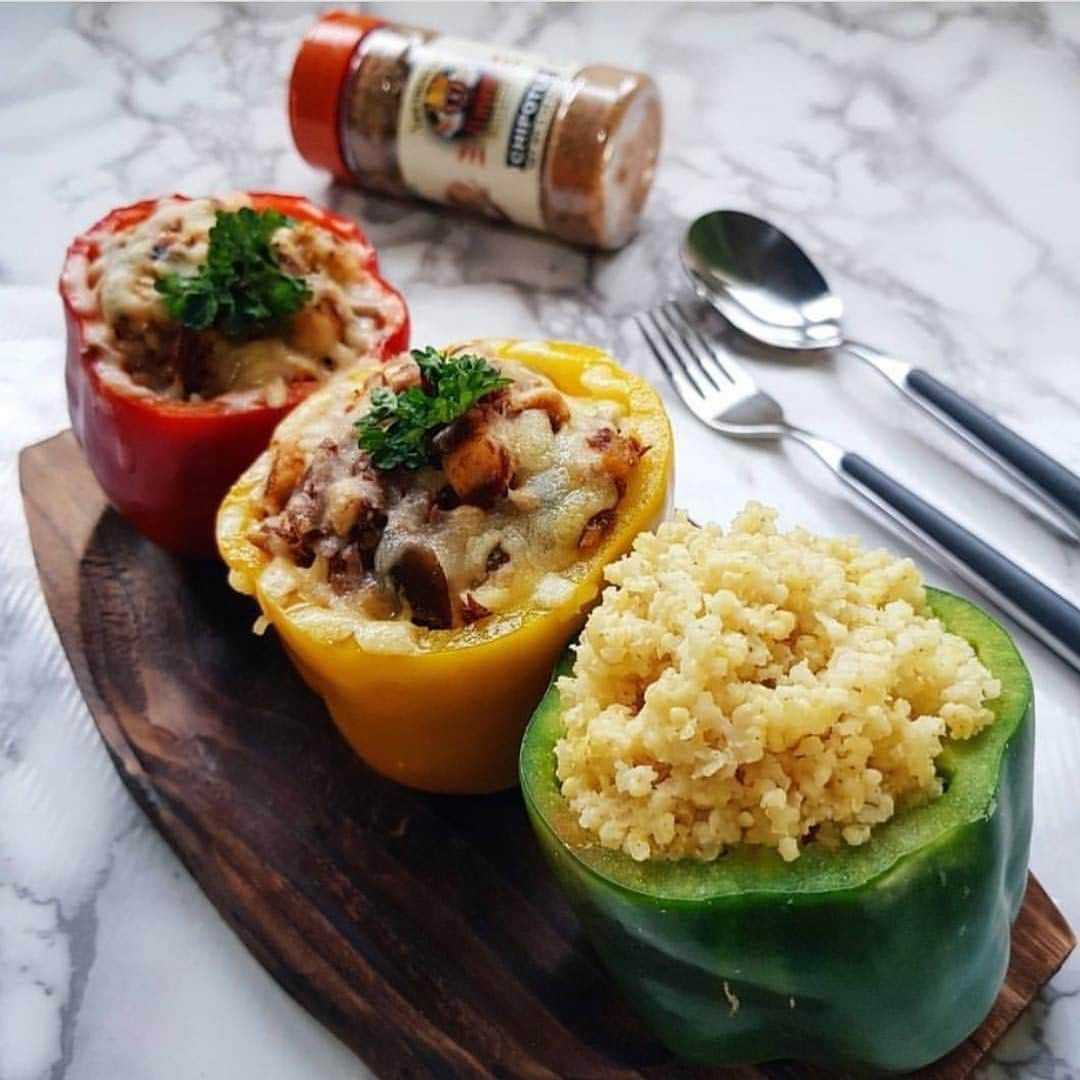 Flavorgod Seasoningsさんのインスタグラム写真 - (Flavorgod SeasoningsInstagram)「Stuffed Bell Peppers for breakfast by @divemexbells⁠ -⁠ Add delicious flavors to any meal!⁠ Click the link in my bio @flavorgod ✅www.flavorgod.com⁠ -⁠ -⁠ Flavor God Seasonings are:⁠ 💥 Zero Calories per Serving ⁠ 🙌 0 Sugar per Serving⁠ 🔥 KETO ⁠ 🌿 VEGAN ⁠ 🥩 Paleo⁠ 🌊 Low salt⁠ 🌱 Gluten Free & Kosher⁠ 🚫 NO MSG 🚫 NO SOY⁠ 🥛 DAIRY FREE *except Ranch ⁠ ☀️ All Natural & Made Fresh⁠ ⏰ Shelf life is 24 months⁠ ⁠ -⁠ -⁠ #food #foodie #flavorgod #seasonings #glutenfree #mealprep  #keto #paleo #vegan #kosher #breakfast #lunch #dinner #yummy #delicious #foodporn」8月12日 8時00分 - flavorgod