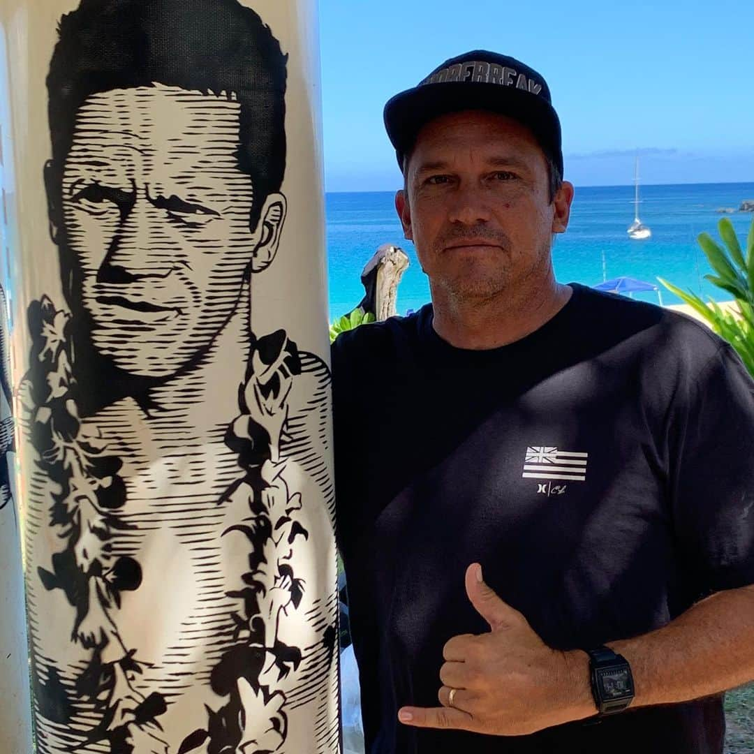 クラーク・リトルさんのインスタグラム写真 - (クラーク・リトルInstagram)「Awesome day honoring my brother with good friends and family. Love you Brock!  Thank you @teachr1 for the amazing artwork 🤙🏼 and dambro for the inspiration! Also @kaha_kii for the clean spray work 💯 #aloha #clarklittle #brocklittle」8月12日 8時00分 - clarklittle