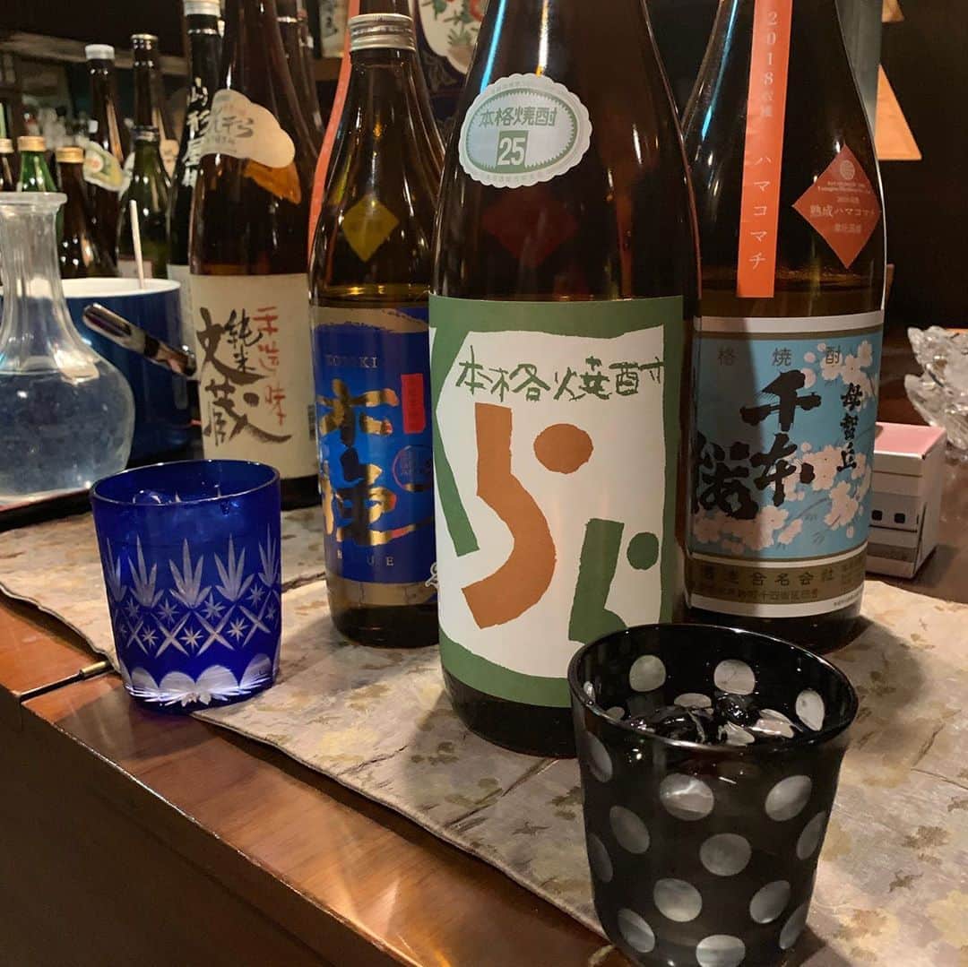 河野景子さんのインスタグラム写真 - (河野景子Instagram)「地元 宮崎で焼酎バーに行って普段 飲まない焼酎に挑戦。 飲みやすくて美味しくって^_^ 幼馴染との再会でほろ酔い気分に😊」8月12日 8時13分 - keikokono1112