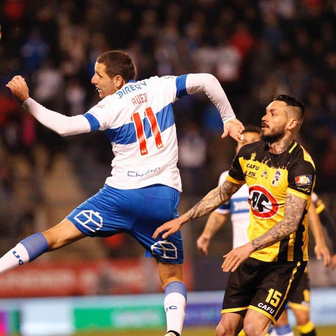 サッカー チリ代表チームさんのインスタグラム写真 - (サッカー チリ代表チームInstagram)「⚽️ Con un intenso empate 1-1 entre @cruzados_oficial y @coquimbounidooficial se cerró la tercera fecha de la segunda rueda del #CampeonatoAFPPlanVital . 📸 Carlos Vera/Comunicaciones ANFP」8月12日 9時24分 - campeonatochi