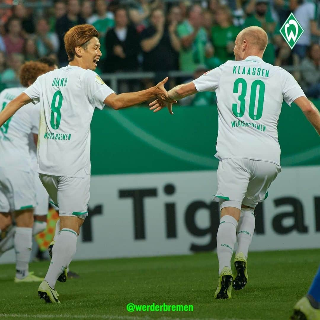 ヴェルダー・ブレーメンさんのインスタグラム写真 - (ヴェルダー・ブレーメンInstagram)「🤜 🤛 Rein in die erste Bundesliga-Woche! _______ #werder #bremen #svw #Osako #Klaassen #mondaymotivation #Bundesliga #highfive」8月12日 19時06分 - werderbremen