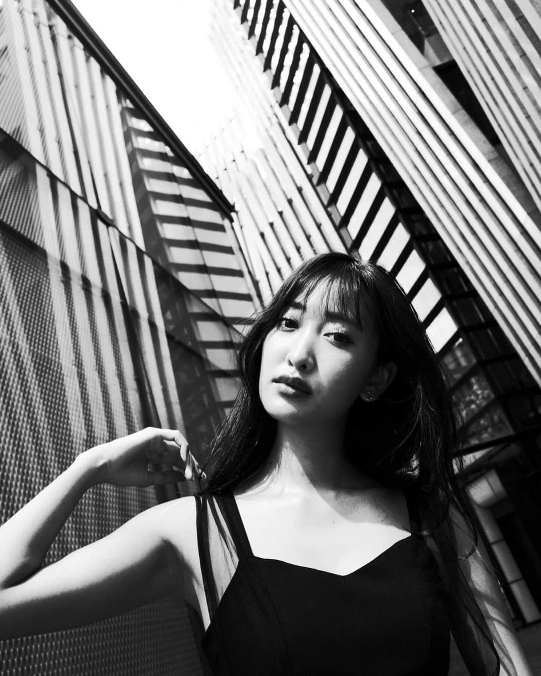 佐達ももこさんのインスタグラム写真 - (佐達ももこInstagram)「photo by @koji_ueda ﻿ ﻿ 🖤🖤🖤﻿ ﻿ ﻿ ﻿ #model#photo#shooting#black#white#モノクロ#作品撮り#白黒」8月12日 19時47分 - sadamomodayo