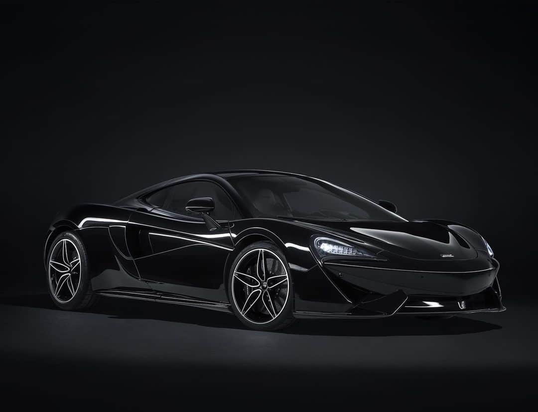 McLaren Automotiveさんのインスタグラム写真 - (McLaren AutomotiveInstagram)「Back in black, this is the #McLaren570GT from the legendary #MSO Black Collection. #MSOMonth2019」8月12日 20時05分 - mclarenauto