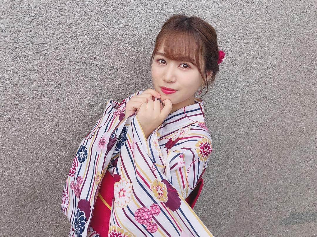 福士奈央さんのインスタグラム写真 - (福士奈央Instagram)「ㅤㅤㅤㅤㅤㅤㅤㅤㅤㅤㅤㅤㅤ 今日は自前の浴衣👘 ㅤㅤㅤㅤㅤㅤㅤㅤㅤㅤㅤㅤㅤ 浴衣も帯も帯紐も髪飾りもピアスもぜーんぶミッキーなのがポイント🐭💛よーく見てね！ ㅤㅤㅤㅤㅤㅤㅤㅤㅤㅤㅤㅤㅤ この何日かで、浴衣3着も着たけどどの浴衣姿が好きですか？？ ㅤㅤㅤㅤㅤㅤㅤㅤㅤㅤㅤㅤㅤ #浴衣ヘア #浴衣 #disney」8月12日 20時09分 - ske48_fukushi