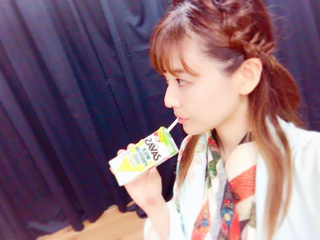 望月海羽さんのインスタグラム写真 - (望月海羽Instagram)「タンパク質摂取 ・ #望月海羽 #gm #おはみうし #横顔 #殺陣 #プロテイン #SAVAS #kimono #着物 #sakestagram #instagood #壱烈 #刀屋壱 #love #1日1post #me #l4l #selfie #sake #芋焼酎 #熱海出身 #Japanese #actress  #bestoftheday #呑兵衛 #芋女 #舞台女優 #男前女子 #末っ子だけど姐御肌 #followme」8月12日 11時25分 - mikasawada1112