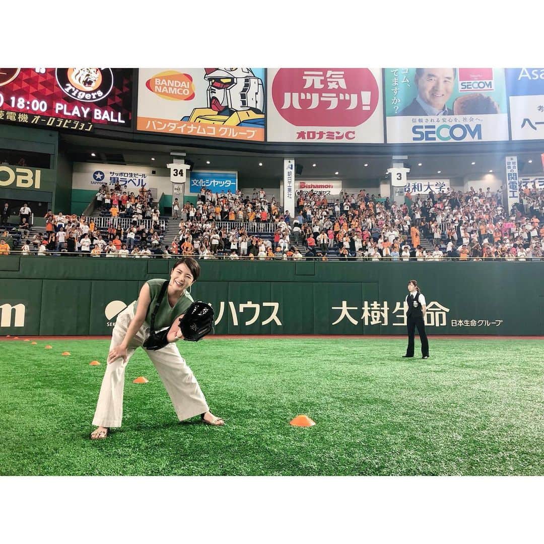 福咲れんさんのインスタグラム写真 - (福咲れんInstagram)「昨日の試合終わり。 シュールすぎて、合成感すごい…  #東京ドーム」8月12日 11時18分 - renren108