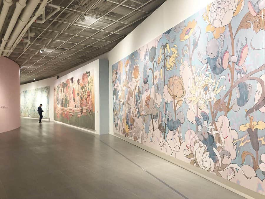 石坂友里さんのインスタグラム写真 - (石坂友里Instagram)「@jamesjeanart  james jean👏👏💜 #롯데뮤지엄#jamesjean#제임스진#lottemuseum」8月12日 11時45分 - yuri.d