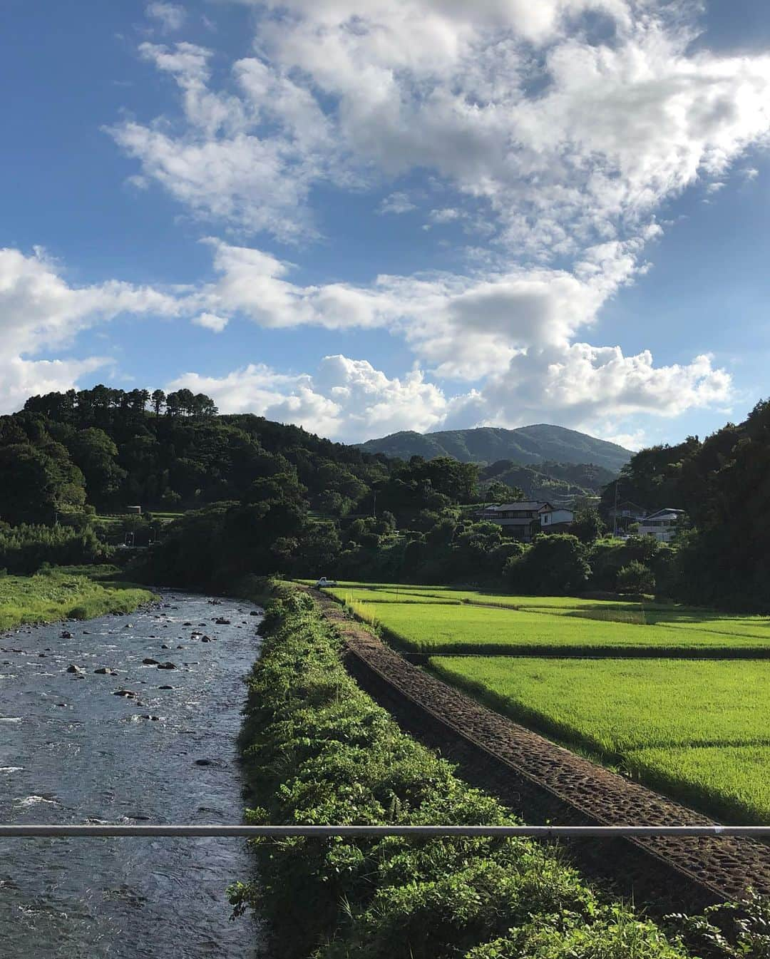 おーせさんのインスタグラム写真 - (おーせInstagram)「田舎はどこいっても空いてるしどこいってもキレイ♡」8月12日 11時47分 - oosedon