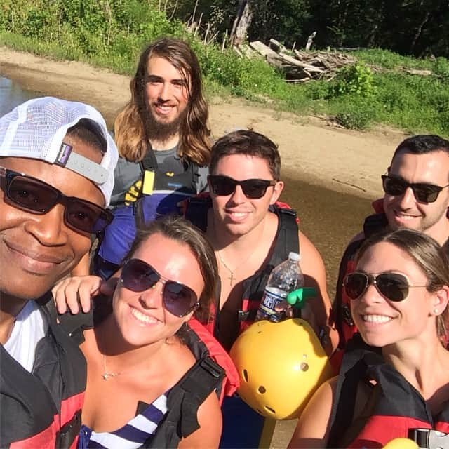 ラリー・ギリアード・Jrさんのインスタグラム写真 - (ラリー・ギリアード・JrInstagram)「Went white water rafting on the Shenandoah River today! 4hr, 7 mile trip down river to where the Shenandoah meets the Potomac! So exhilarating!!! Took on some class 3 waves! Gotta go again to conquer some class 4&5 waves! Thanks to my guide Kai and fellow raft mates Jeff, Morgan, Aly & Kyle for an amazing adventure! @riverandtrailoutfitters #adventure #rafting🌊 #maryland #shenandoah #potomac #harpersferry #2019」8月12日 12時43分 - thereallgjr