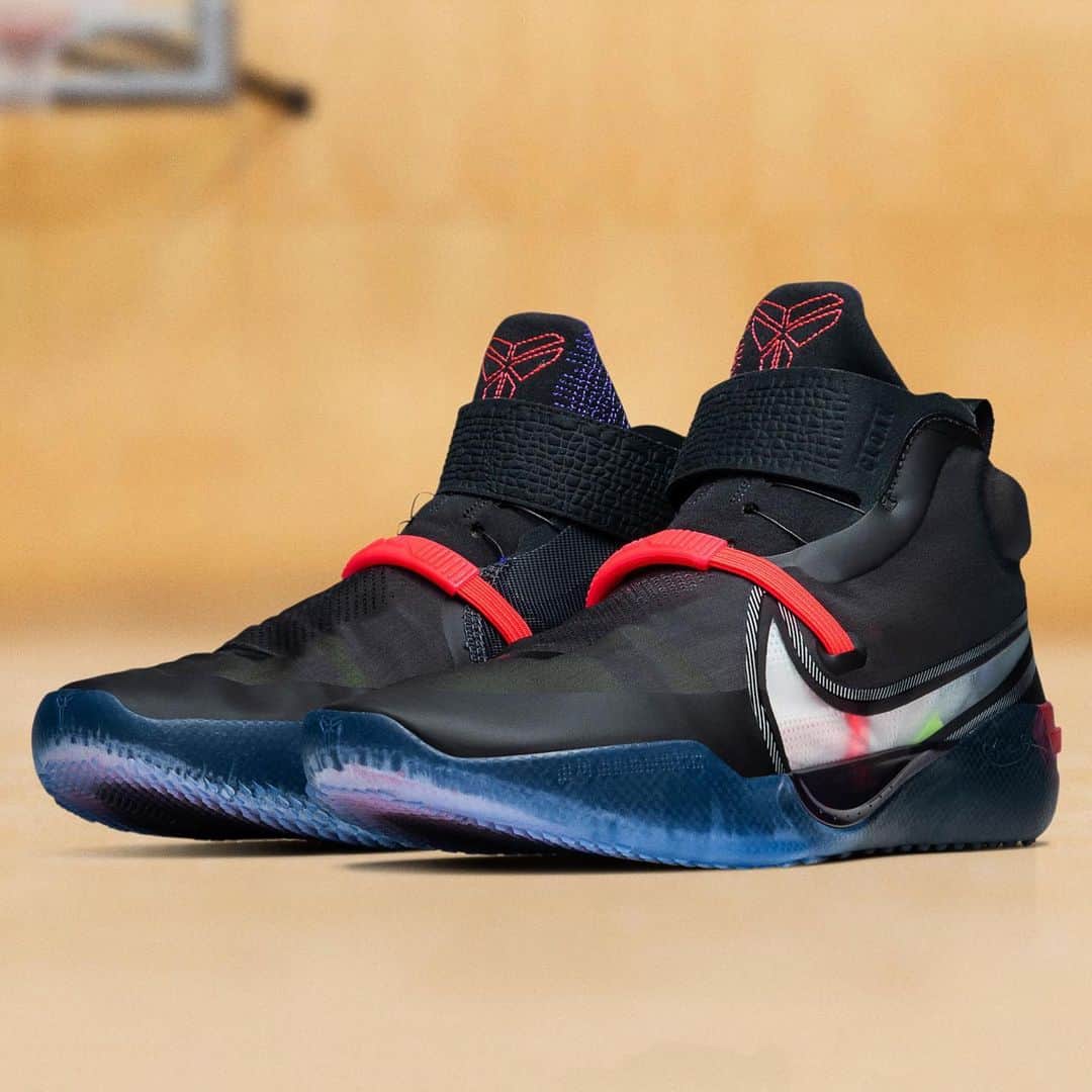 HYPEBEASTさんのインスタグラム写真 - (HYPEBEASTInstagram)「@hypebeastkicks: @nike has unveiled a newly modified Kobe AD NXT that places emphasis on speed and agility. The laceless shoe comes with blacked-out uppers, a Kobe-line insignia and a large translucent Swoosh, which reveals the construction on the inside. It also blends its FastFit, QuadFit and REACT technologies into one, making for a new traction pattern that’s been optimized for indoor courts. It’ll hit Nike’s website and select retailers on August 24.⁠⠀ Photo: Nike」8月12日 13時09分 - hypebeast