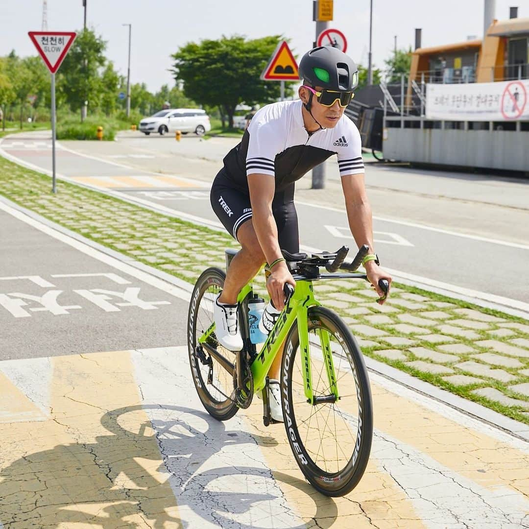 ジヌションさんのインスタグラム写真 - (ジヌションInstagram)「🚴‍♂️ 8월15일 아침 6시에 81.5km 라이딩 가실분 있나요? 평속 30km 이상으로 가슴 터질듯이 달려보려고 합니다^^」8月12日 13時22分 - jinusean3000