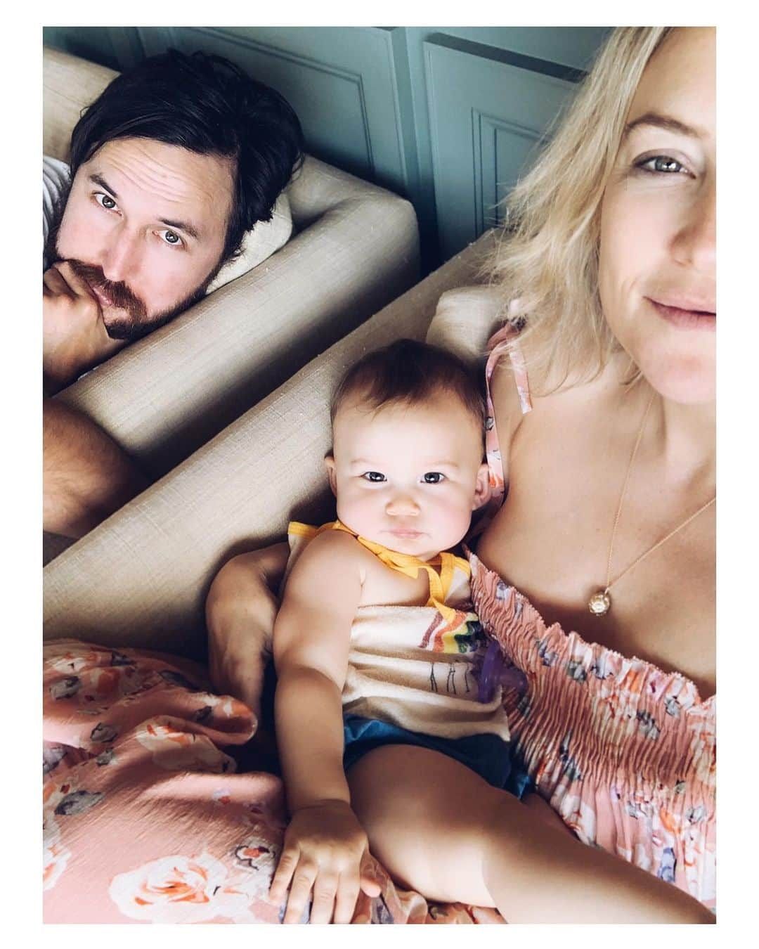 ケイト・ハドソンさんのインスタグラム写真 - (ケイト・ハドソンInstagram)「Lazy day ☀️」8月12日 13時35分 - katehudson