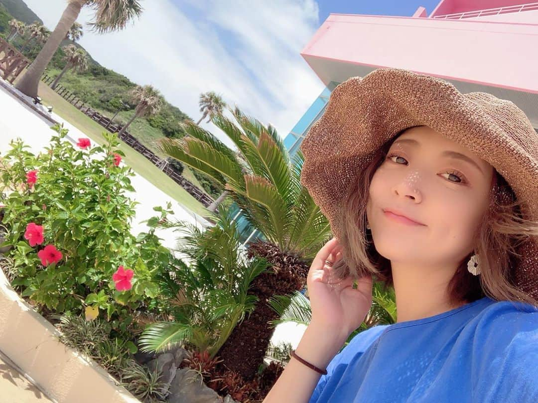 みかんさんのインスタグラム写真 - (みかんInstagram)「種子島3日目🏝最終日🏝 いる間はなんとか天気も晴れて良かった☀️ 台風の影響で波高め🌊 そしてラストの写真🤳 ホテルのフランクフルトが洒落乙すぎる🤣 こんなフランクフルトを今までに出されたことない🤣最高👍 #種子島 #夏休み #台風近い」8月12日 14時14分 - mikan02241984