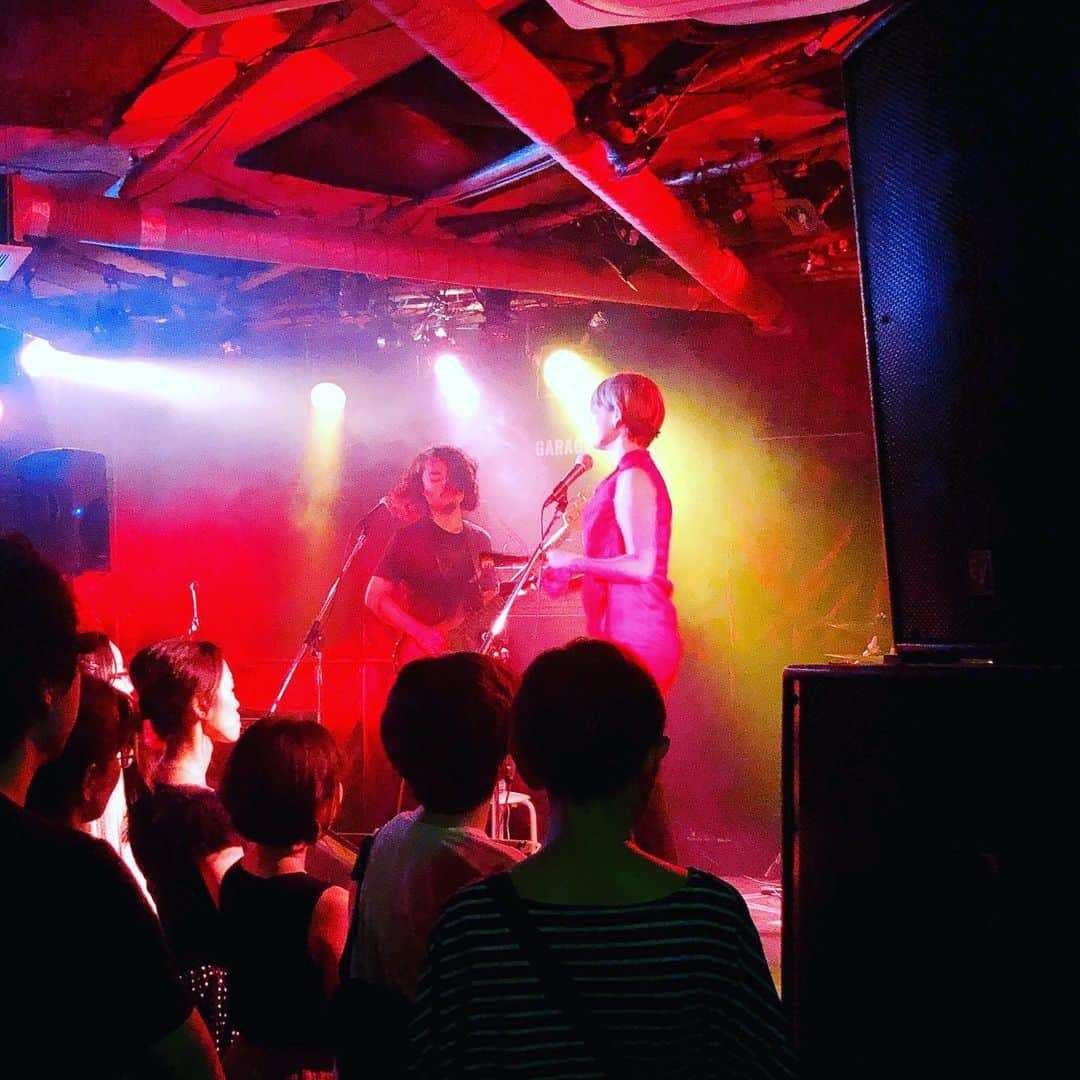 スプツニ子!さんのインスタグラム写真 - (スプツニ子!Instagram)「初ライブ楽しかった! first gig with my band #TheDavos #ダボス #下北沢GARAGE」8月12日 14時30分 - 5putniko