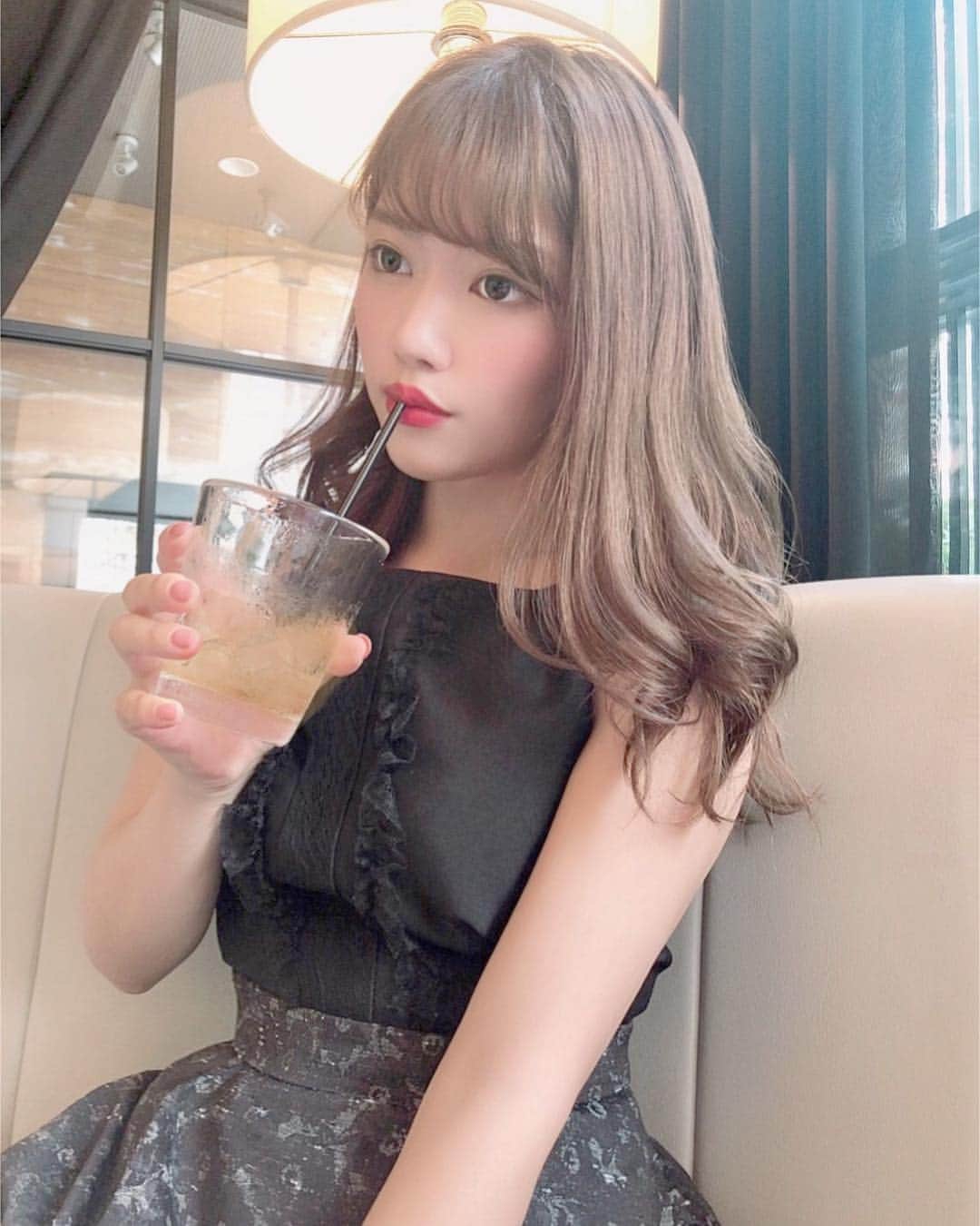 MICさんのインスタグラム写真 - (MICInstagram)「. . 美肌治療でお世話になってた武内先生が 高田馬場にクリニックをオープンされたのでいってきたよ❤︎ . . 美白や美肌に効果抜群のピコトーニングをしてもらったよ🧸 4.５回で効果がさらに出てくるらしいから継続して通いたいと思います\( ˙▿˙　)/ . . 物腰が柔らかくて 素敵な先生👨‍🏫 武内先生 ほんとにおめでとうございます🎊 . . @daitakeuchi0428 @lulaclinic . . ワンピース @rcouture_byruvie . . ●ルラ美容クリニック高田馬場院@7/18オープン記念価格● ・ ●ピコトーニング 1万円 (美白・くすみ改善効果) ●ピコフラクショナル 2万5000円 (毛穴・美肌効果) . .  #ルラ美容クリニック#LULA美容クリニック#武内大 #高田馬場#ピコトーニング #ピコトーニングならルラ美容クリニック #ピコトーニングレーザー#ピコフラクショナル #ピコフラクショナルレーザー #ピコフラクショナルならルラ美容クリニック #美容デー #美容」8月12日 20時34分 - micmofmof