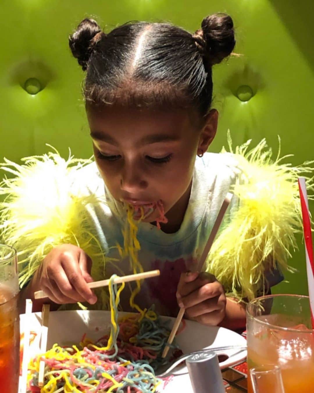 KAWAII MONSTER CAFEのグルメインスタ